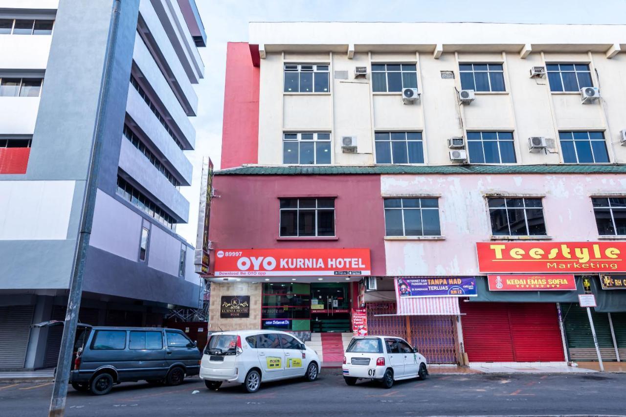 טאוואו Oyo 89997 Kurnia Hotel מראה חיצוני תמונה
